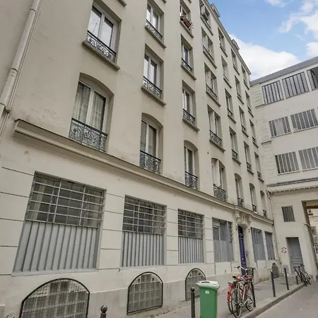 Apartment 171 Greta Large Studiostyle Apt With1 Bdr Central